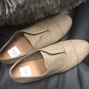 NWOT loafers